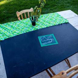 Get creative with this fun and functional chalkboard table runner for your next picnic.